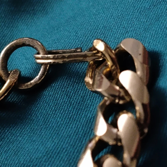 Golden  link necklace - Picture 4 of 4